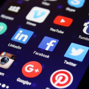 30 Social Media Posts